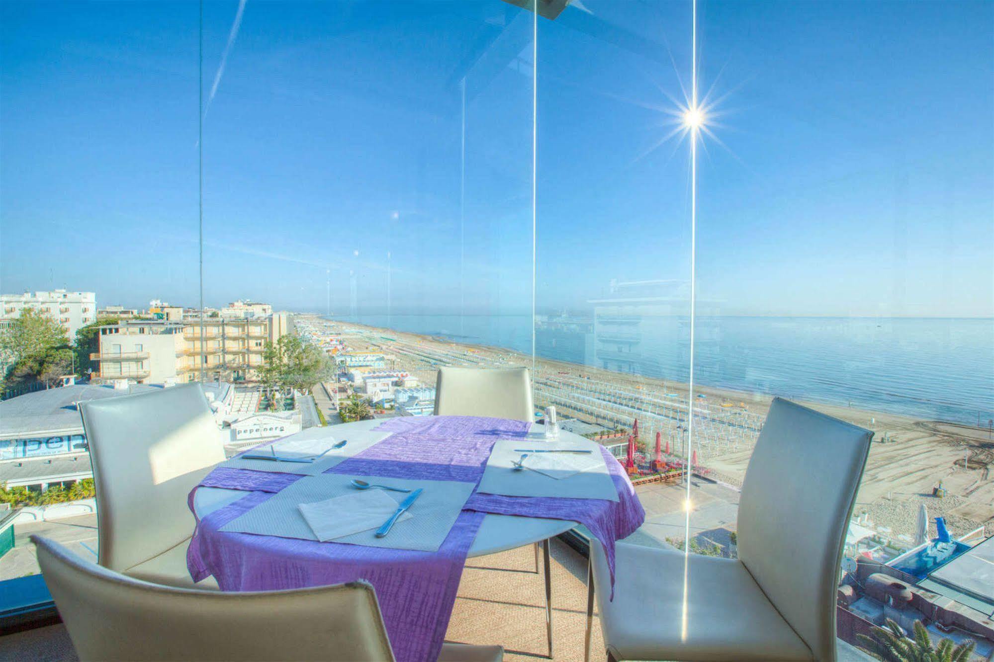 Hotel Commodore Riccione Exterior photo