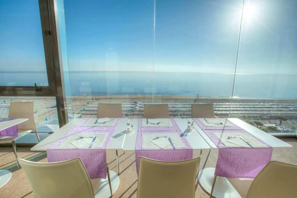 Hotel Commodore Riccione Exterior photo